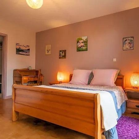 D'hotes Domaine Des Iris בית הארחה